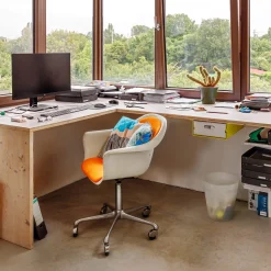Kleinmöbel * MAGAZIN Container Atlas Desk