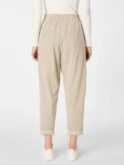 Hosen * Oska Damen-Feincordhose Naturweiß