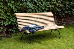 Gartenbänke * Manufactum Klassische Lattenbank Eichenholz