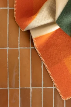 Decken * Røros Tweed Lammwolldecke Bauhausstil Orange