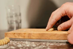 Schneidbretter * Tischlerei Antiquitäten Mulorz Pastabrett Eichenholz