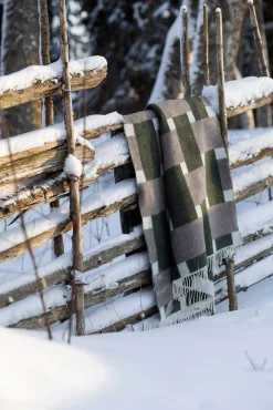 Decken * Lapuan Kankurit Schurwolldecke Punos
