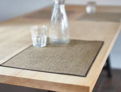 Tischwäsche * Charvet Editions Tischset Reinleinen gestärkt Schwarz